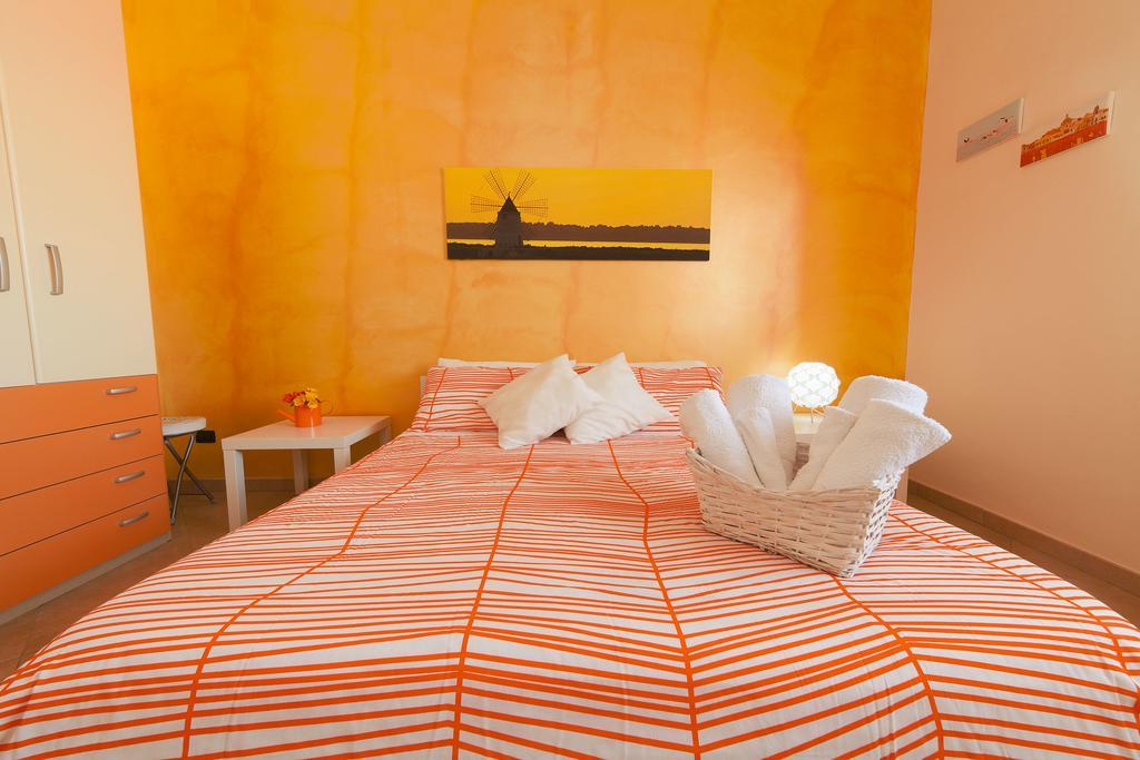Bed and Breakfast Bianco Sale Trapani Rilievo Екстер'єр фото